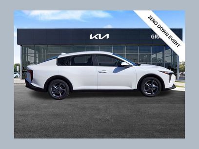 New 2026 Kia K4 LXS