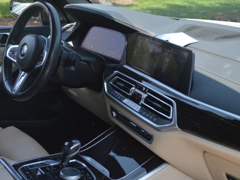 Used 2021 BMW X5 M50i w/ Premium Package AWD/4WD image 36