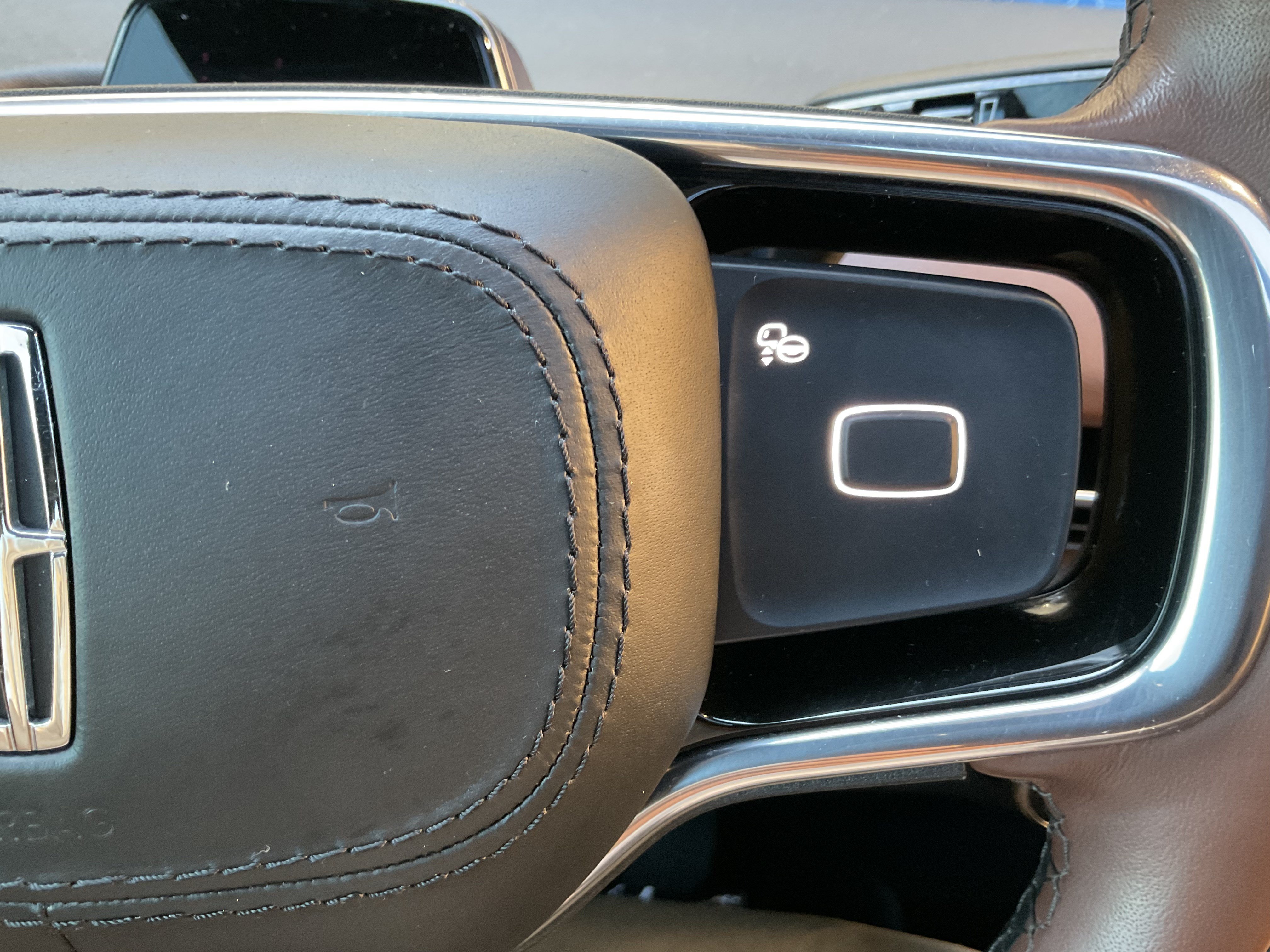 Used 2025 Lincoln Navigator Reserve AWD/4WD image 34