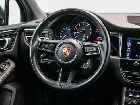 Certified 2023 Porsche Macan AWD/4WD image 22