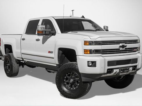 Used 2016 Chevrolet Silverado 2500 LTZ w/ Duramax Plus Package image 4