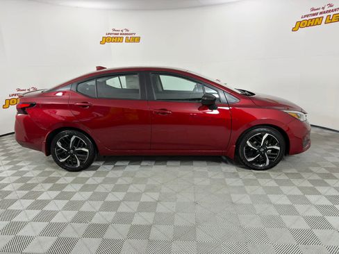 New 2025 Nissan Versa SR w/ Trunk Package FWD image 7