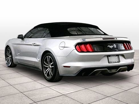 Used 2016 Ford Mustang Premium image 11