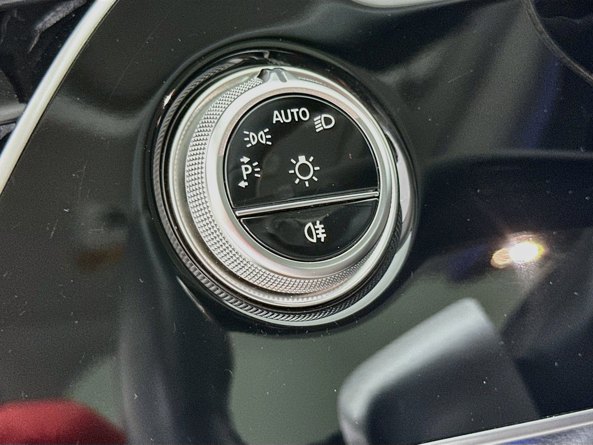 Used 2025 Mercedes-Benz E 450 4MATIC Sedan image 11