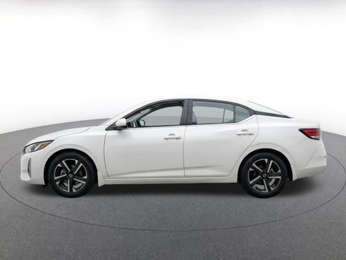 Used 2025 Nissan Sentra SV FWD image 5