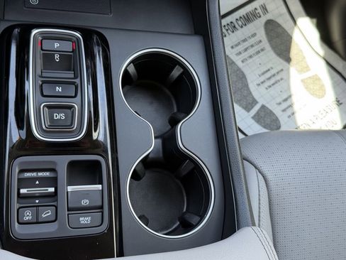 Used 2025 Honda Pilot Elite image 25