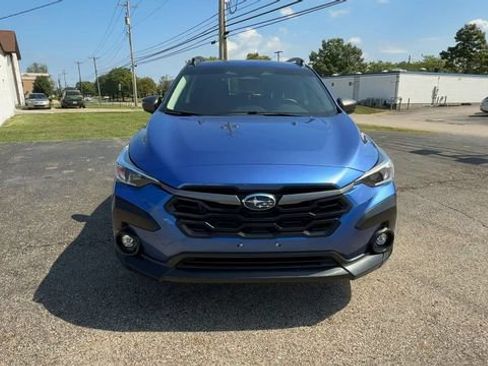 Used 2025 Subaru Crosstrek 2.5i Premium AWD/4WD image 3