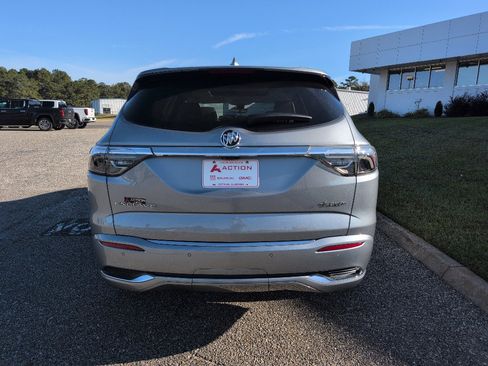 Used 2023 Buick Enclave Avenir w/ Avenir Technology Package image 3