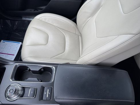 Used 2017 Ford Fusion Titanium image 14