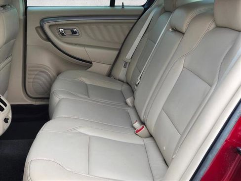 Used 2013 Ford Taurus SEL FWD image 18
