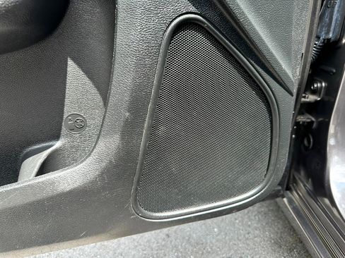 Used 2017 Dodge Charger SE image 29