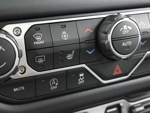 New 2026 Jeep Gladiator Mojave image 21