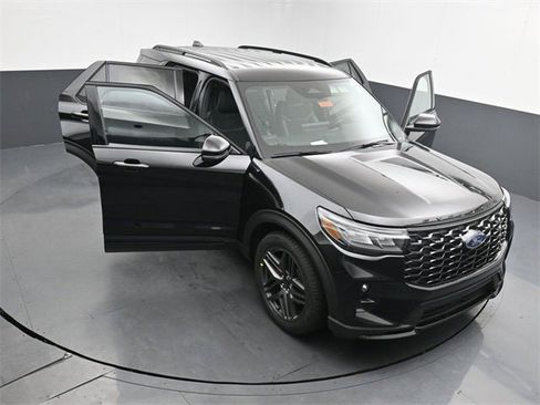 New 2026 Ford Explorer ST image 36