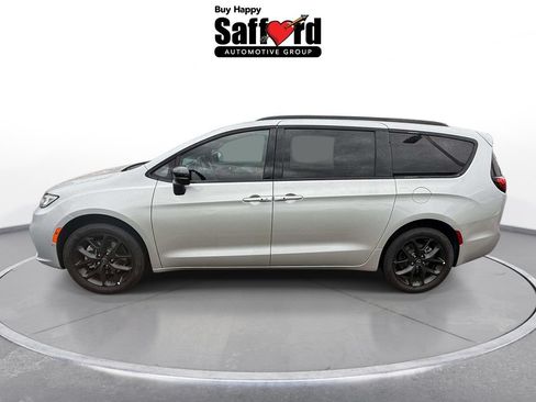 New 2026 Chrysler Pacifica Select w/ S Appearance Package AWD/4WD image 4