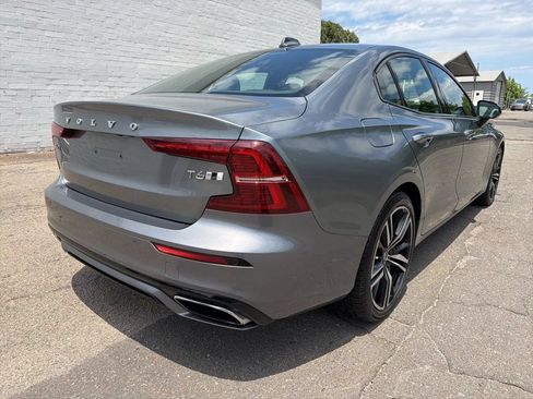 Used 2019 Volvo S60 T6 R-Design AWD/4WD image 2