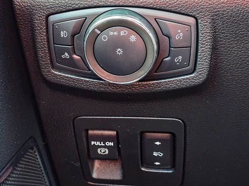 Used 2020 Ford F150 Lariat w/ Equipment Group 502A Luxury image 26