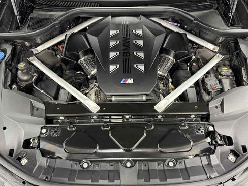 Used 2023 BMW X7 M60i image 51