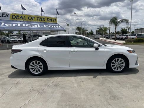 Used 2024 Toyota Camry LE w/ Convenience Package FWD image 9