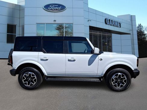 Certified 2025 Ford Bronco Outer Banks AWD/4WD image 10