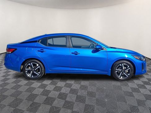 Used 2024 Nissan Sentra SV FWD image 7