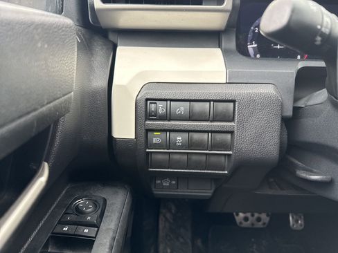 Used 2024 Toyota Tacoma TRD Sport image 23