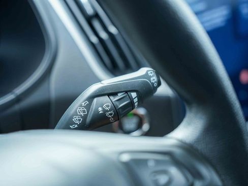 Used 2022 Ford Edge SE image 31