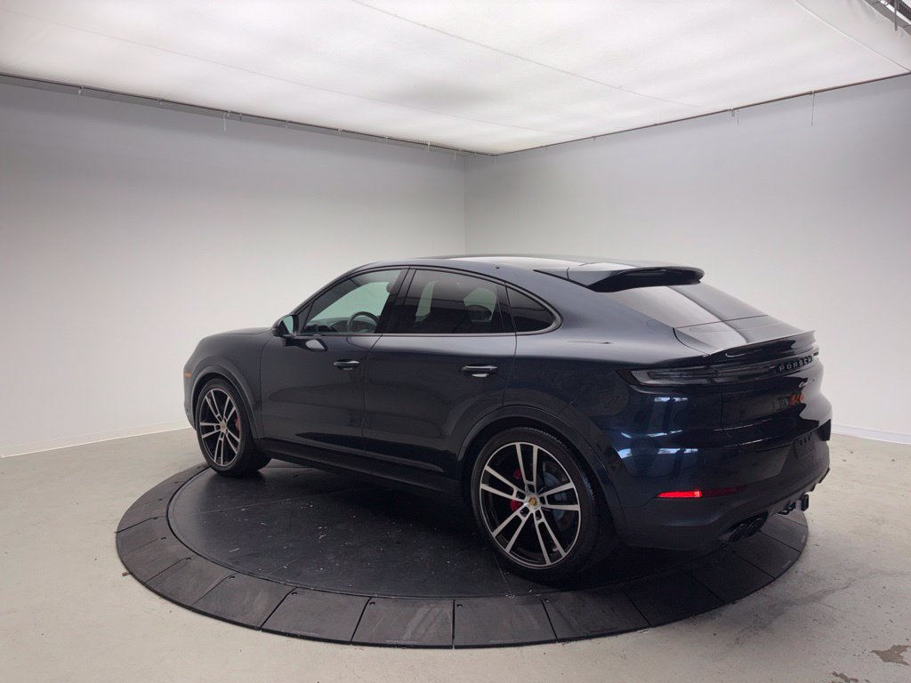 Certified 2024 Porsche Cayenne S AWD/4WD image 3