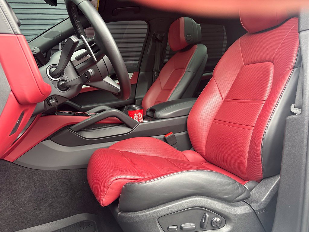Certified 2024 Porsche Cayenne S AWD/4WD image 5