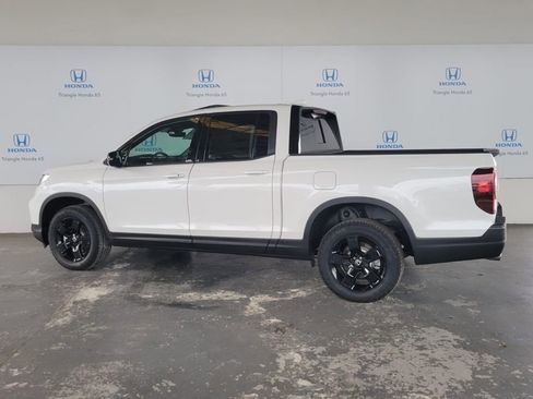 New 2026 Honda Ridgeline Black Edition image 4
