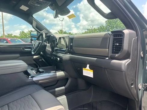 New 2026 Chevrolet Silverado 2500 ZR2 w/ LPO, Dark Essentials Package AWD/4WD image 34