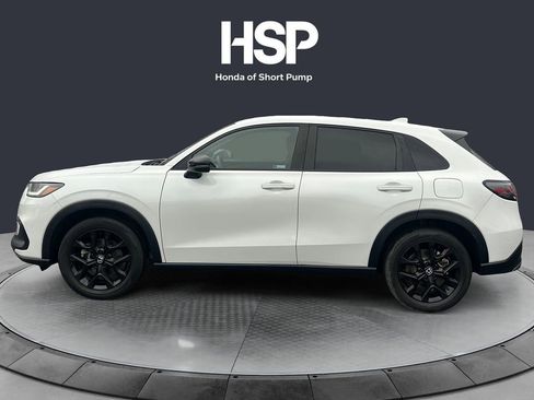 Used 2023 Honda HR-V Sport image 2