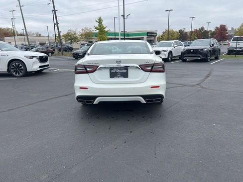 Used 2023 Nissan Maxima SV w/ Floor Mat Group image 11