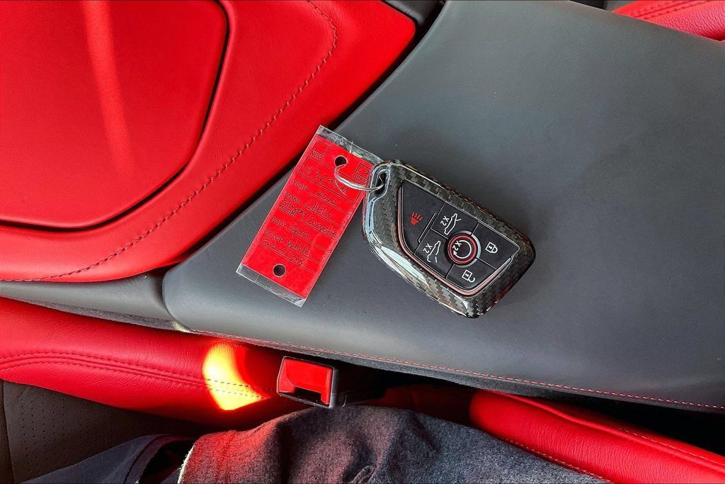Used 2022 Chevrolet Corvette Stingray Premium Cpe w/ Z51 Performance Package RWD image 12