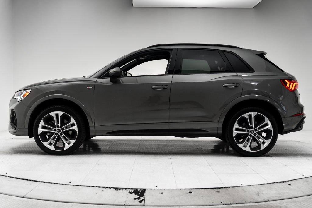 Used 2021 Audi Q3 2.0T Premium Plus w/ Premium Plus Package AWD/4WD image 2