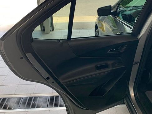 Used 2024 Chevrolet Equinox RS w/ LPO, Floor Liner Package AWD/4WD image 7