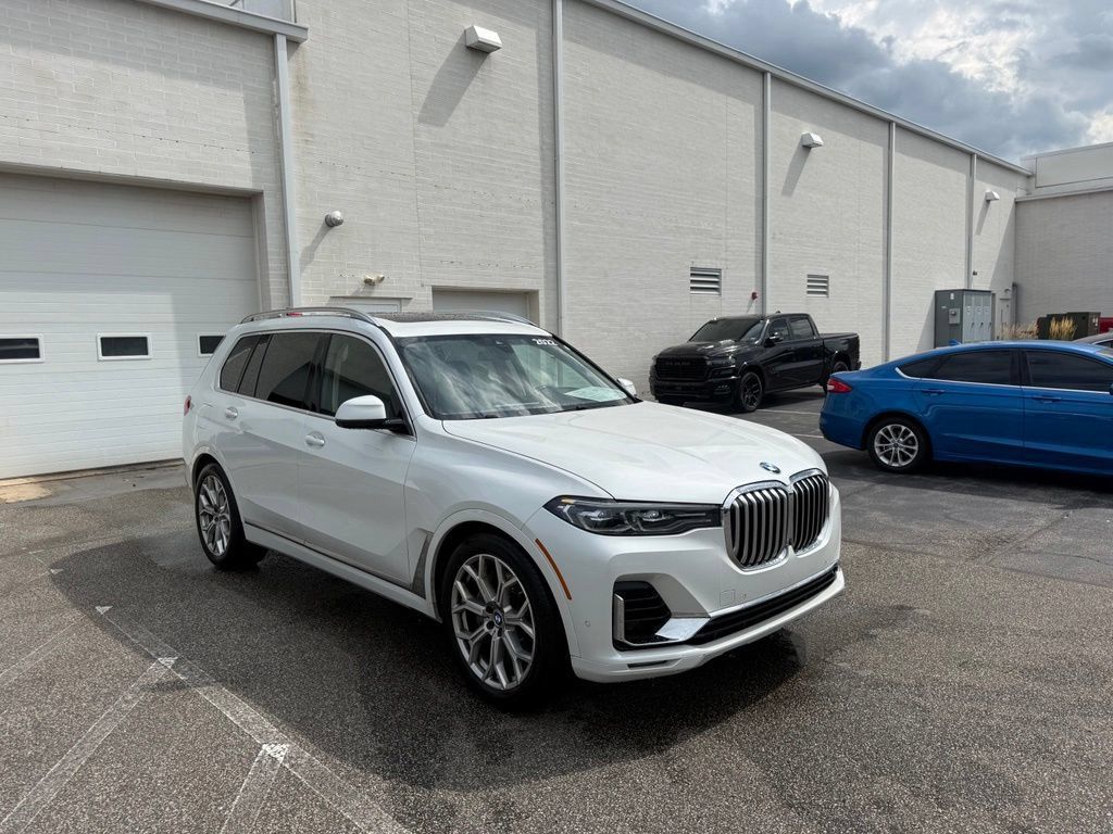 Used 2022 BMW X7 xDrive40i w/ Premium Package AWD/4WD image 7