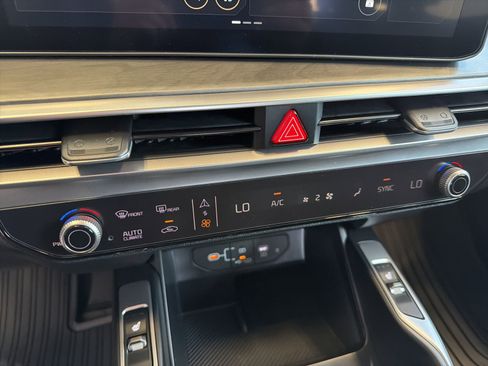 New 2026 Kia Sorento X-Line EX AWD/4WD image 29