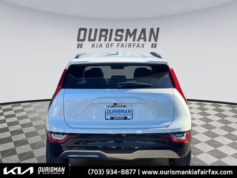 Used 2023 Kia Niro Wave w/ Wave Preserve Package image 4