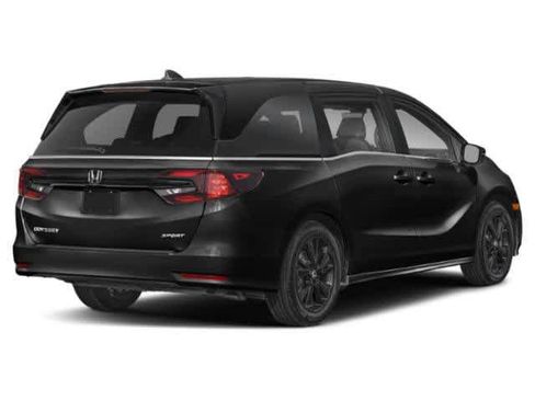 Used 2023 Honda Odyssey Sport image 2