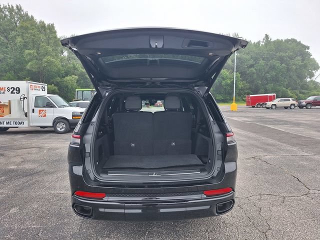 Used 2023 Jeep Grand Cherokee L Summit AWD/4WD image 48