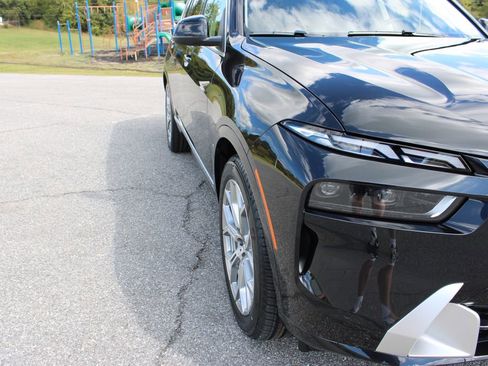 New 2026 BMW X7 xDrive40i w/ Executive Package image 45