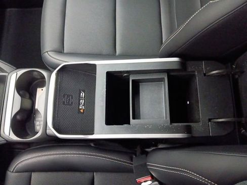 New 2026 GMC Terrain Elevation w/ Elevation Premium Package image 17