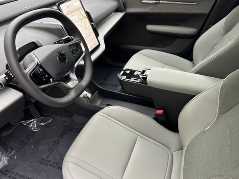 New 2026 Volvo EX30 Cross Country Ultra AWD/4WD image 8