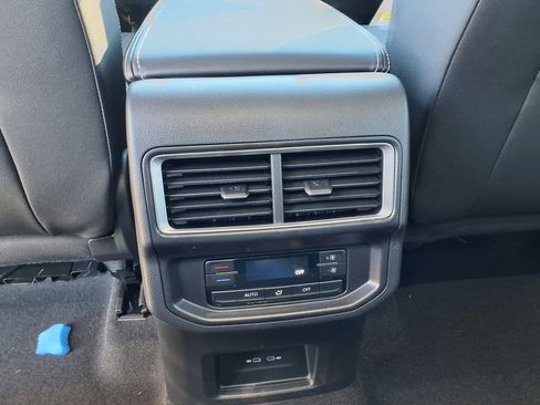 New 2026 Volkswagen Atlas SE AWD/4WD image 14