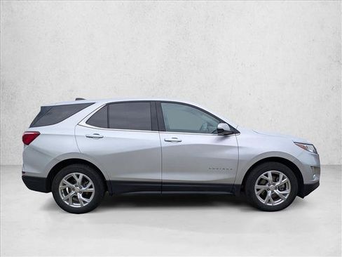 Used 2018 Chevrolet Equinox LT FWD image 4
