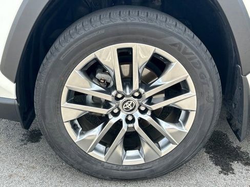 Used 2021 Toyota RAV4 Limited AWD/4WD image 11