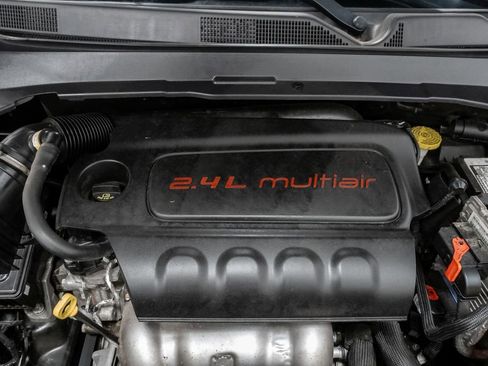 Used 2022 Jeep Compass Trailhawk AWD/4WD image 4