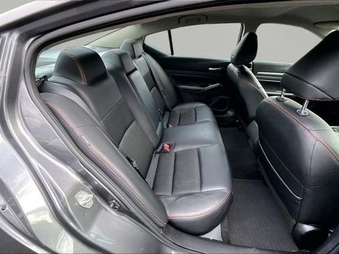 Used 2024 Nissan Altima 2.5 SR image 17