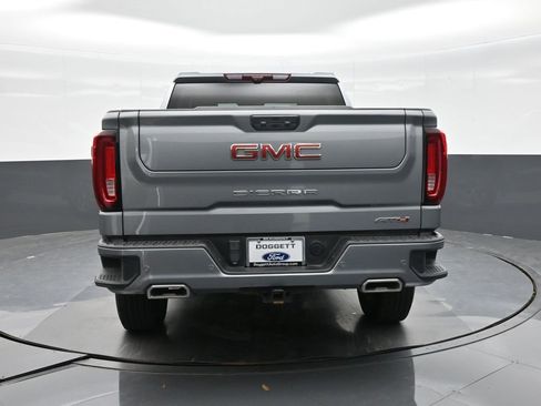 Used 2024 GMC Sierra 1500 AT4 w/ Technology Package image 9