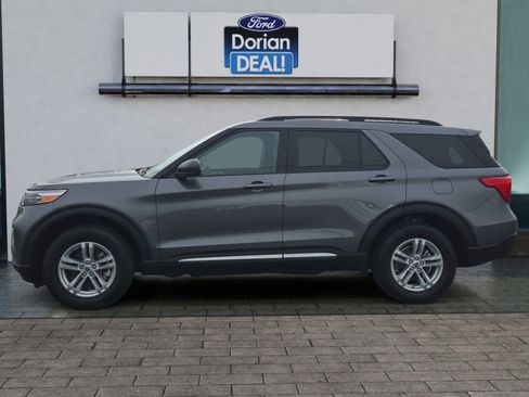 Certified 2023 Ford Explorer XLT w/ Equipment Group 202A AWD/4WD image 6
